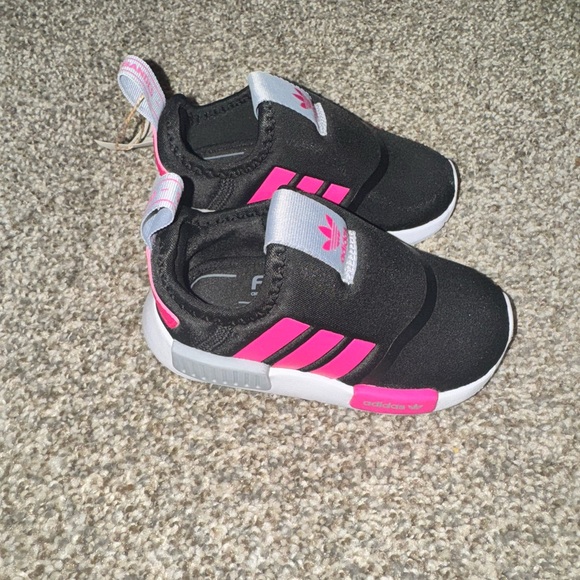 Adidas Black and Pink NMD 360 sneakers - Picture 4 of 5